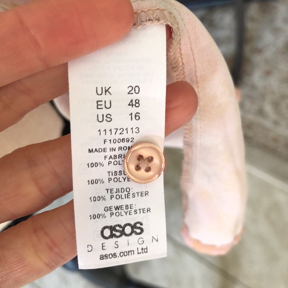 ASOS design curve polyester 70βs floral button down drop shoulder blouse 16 - Picture 12 of 15